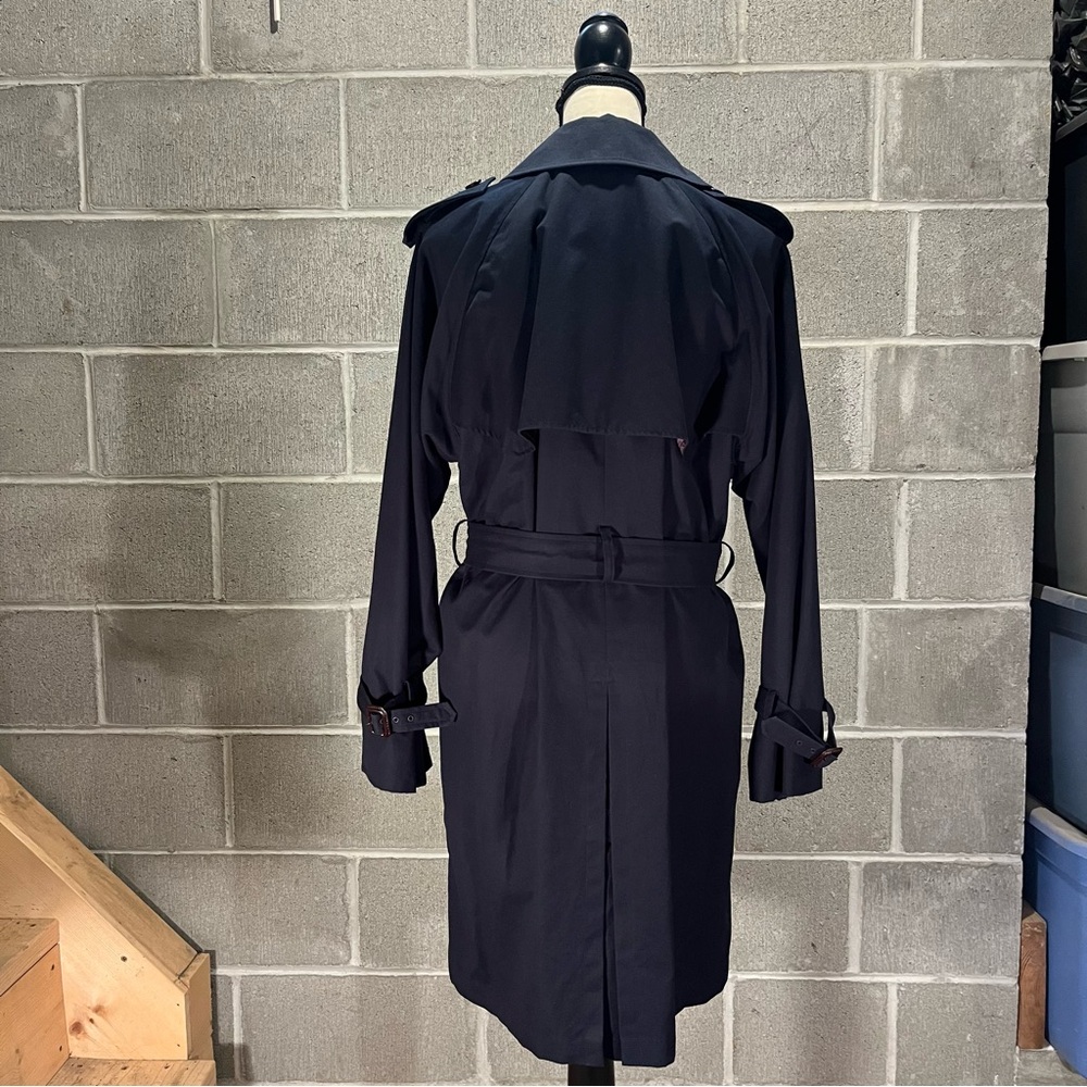 Lauren Ralph Lauren trench coat. - Picture 7 of 14